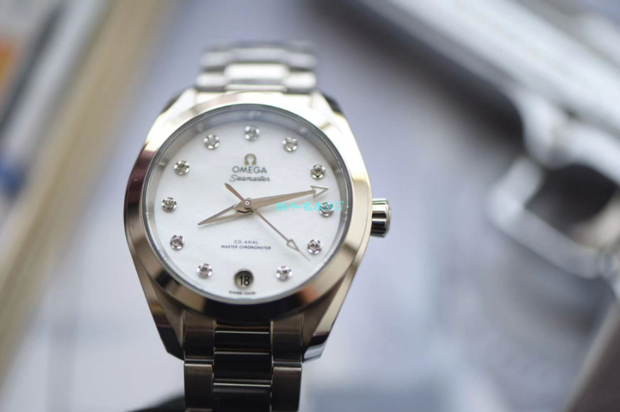 omega_xxxxx_big_00007.jpg