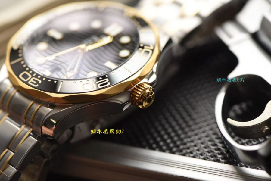omega_xxxxx_big_00008.jpg