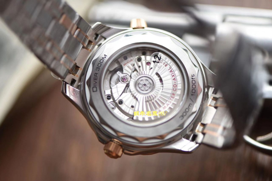 omega_xxxxx_big_00010.jpg