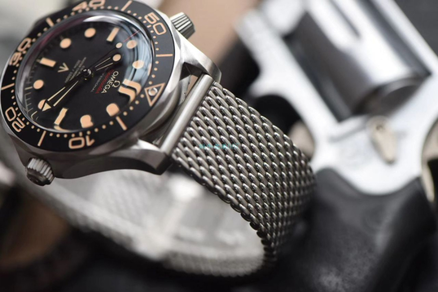omega_xxxxx_big_00008.jpg