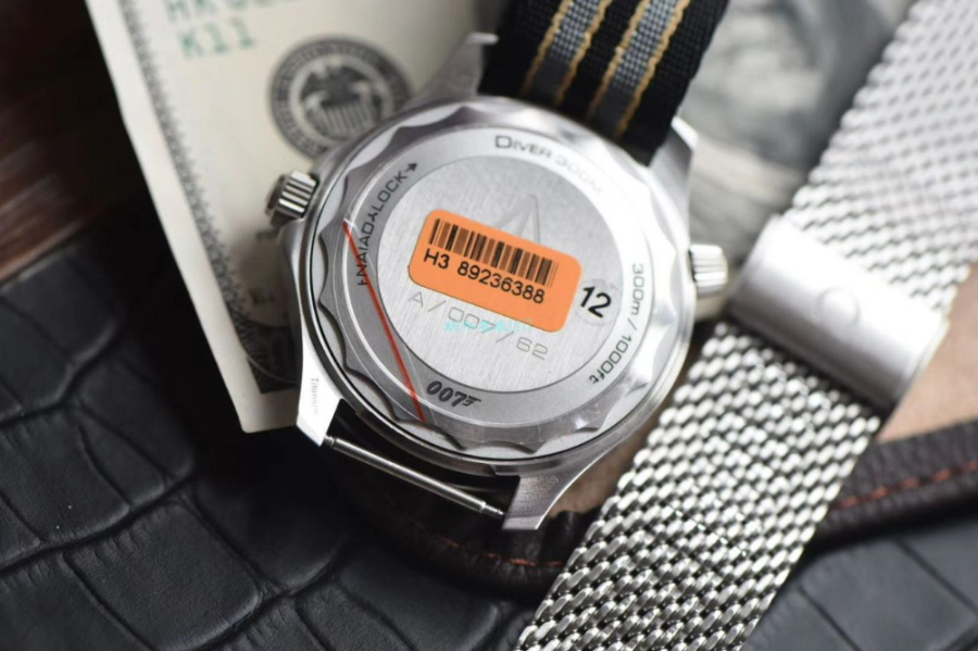 omega_xxxxx_big_00010.jpg